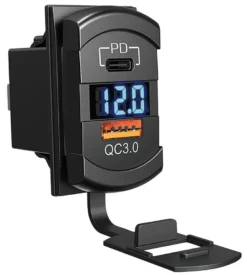 Dubbel USB-A+C-kontakt + 12/24 V voltmeter
