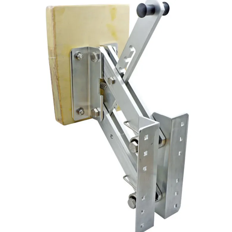 Motorfäste max 45 kg aluminium med träplatta